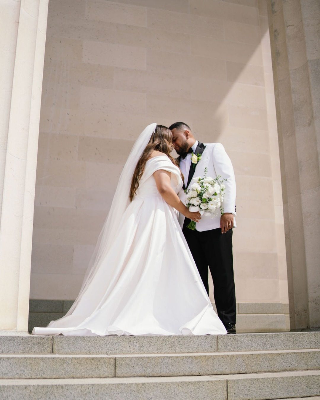 The perfect day for these high school sweethearts!

Beautiful moments of Peter and Zeenia, captured by @zedala.weddingphotography