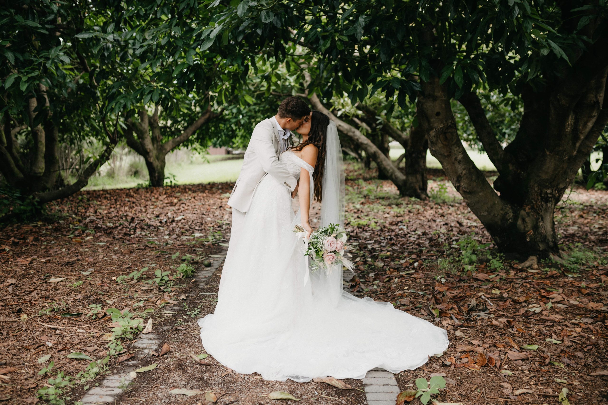 Struggling To Pick Your Wedding Date?