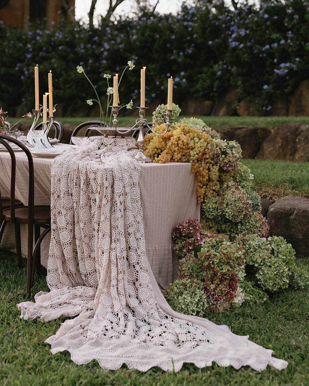 A setting that feels effortless and full of detail. From the layered textures to the florals by @sophiawilde_, everything comes together so beautifully.

Photo & Video: @sarbostudio 
Stylist: @atavolanewcastle 
Venue: @sweetwaterestatewines  @muse_atsweetwater 
Content Creator: @the_sbcollective 
Gown Designer: @moirahughescouture 
Jewellery: @kateandkole 
Make-up: @makeupbybonnielee 
Hair: @emma.matthews.hairstylist