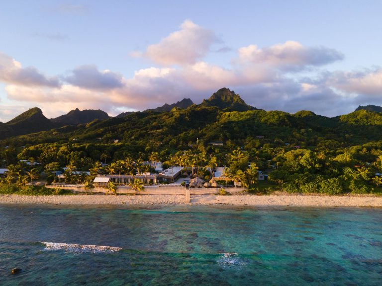 Club Raro Resort