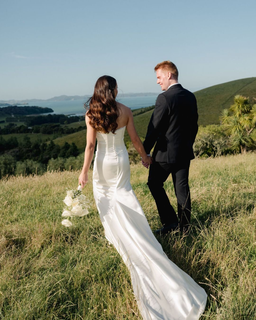 The most breath-taking backdrop for the beautiful celebration of Hannah & Chris!

Photo/video @esmeandlogan 
Venue @kauribayauckland 
Hair & make up @penton.andco 
Florals @willowandsagebotanics 
Dress @vinkadesign 
@han.coateswalker