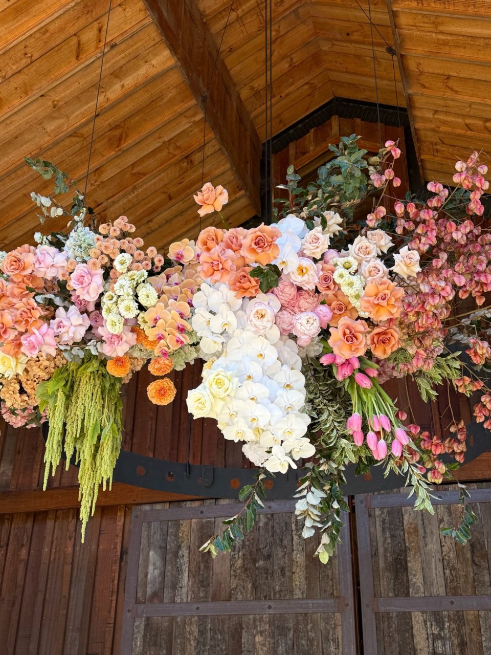 A beautiful burst of colour, texture and romance.
Florals by @theflowerpursuit

Venue: @bendooleyestate 
Photography: @pepperjune.co