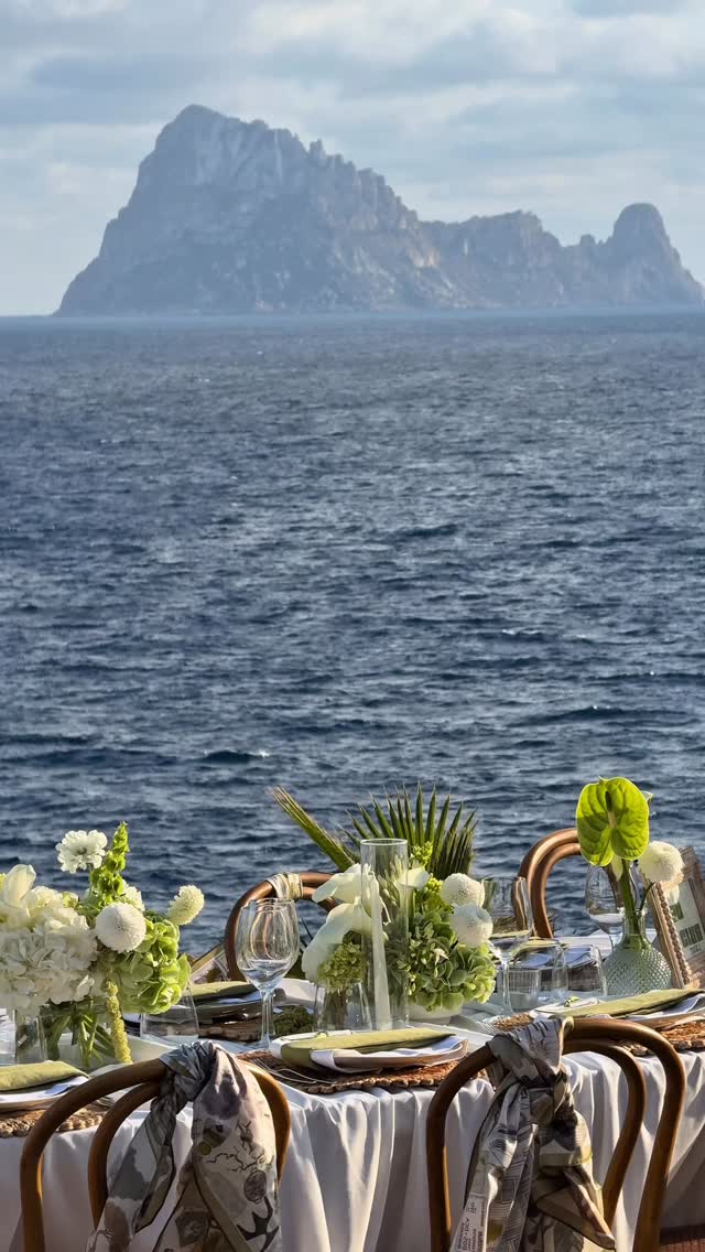 A glimpse inside Geneva & Tommy’s unforgettable Ibiza wedding day. Every detail reflected the couple’s vision perfectly. Captured by @theaisle___ 

Couple: @genvaj & @tomkingcarp 
Wedding planner @ibizaweddingplanner 
Photographer @saskiabauer.photography 
Location @7pinesibiza 
Flowers&Deco @flowers_ibiza 
Muah @jo.jamface 
Dress @daalarnaofficial @ceremony_boston 
Suit @streetsmarttailoring 
Sound&Lights @ibizaprodj 
Dj @dalibor_dadoff 
Sax @fabiocapellimusic
